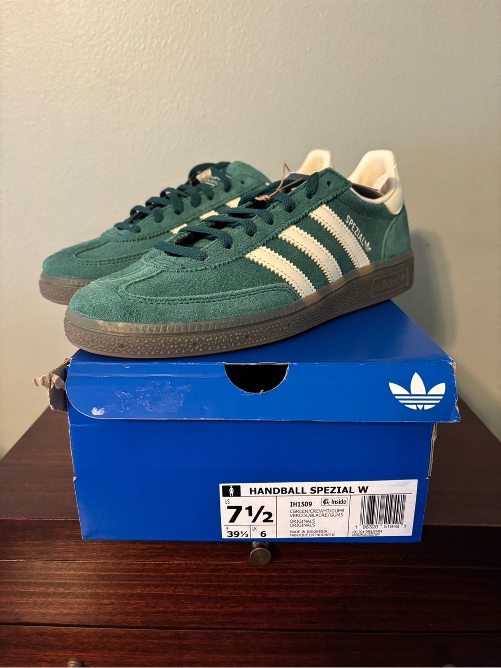 adidas Handball Spezial Suede Sneakers - Forest Green/White